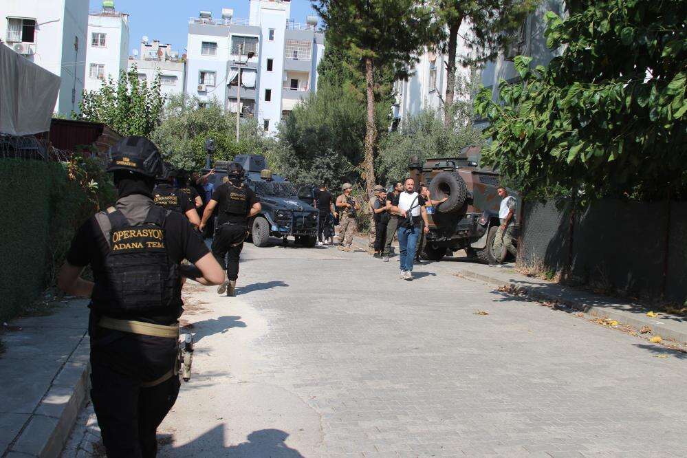 Polisi görünce ortalığı birbirine kattı! Önce ateş açtı, sonra el bombasının pimini çekti 1